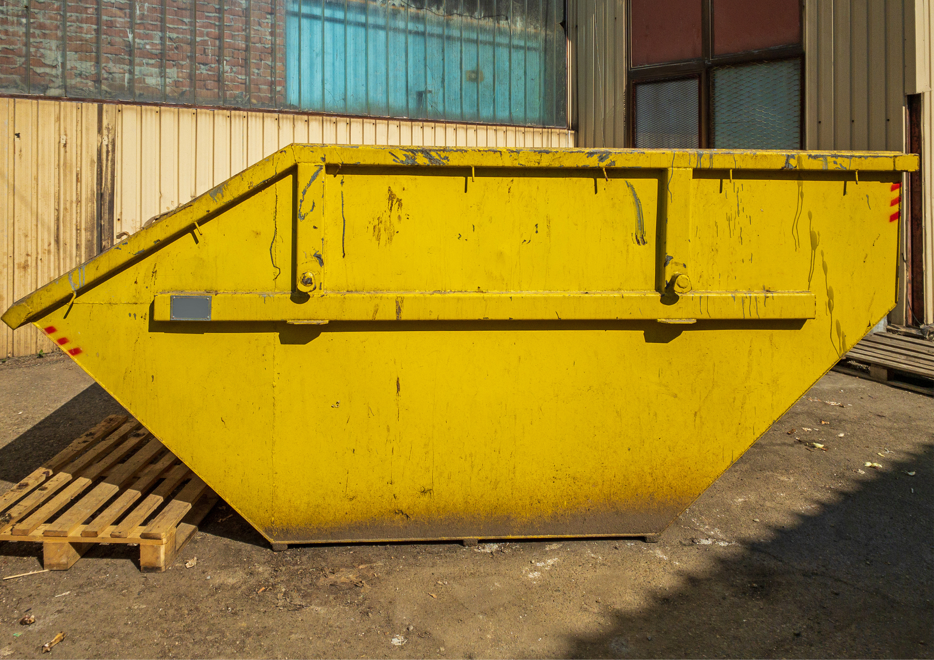 First Time Hiring a Skip? Watch Out for These Common Surprises