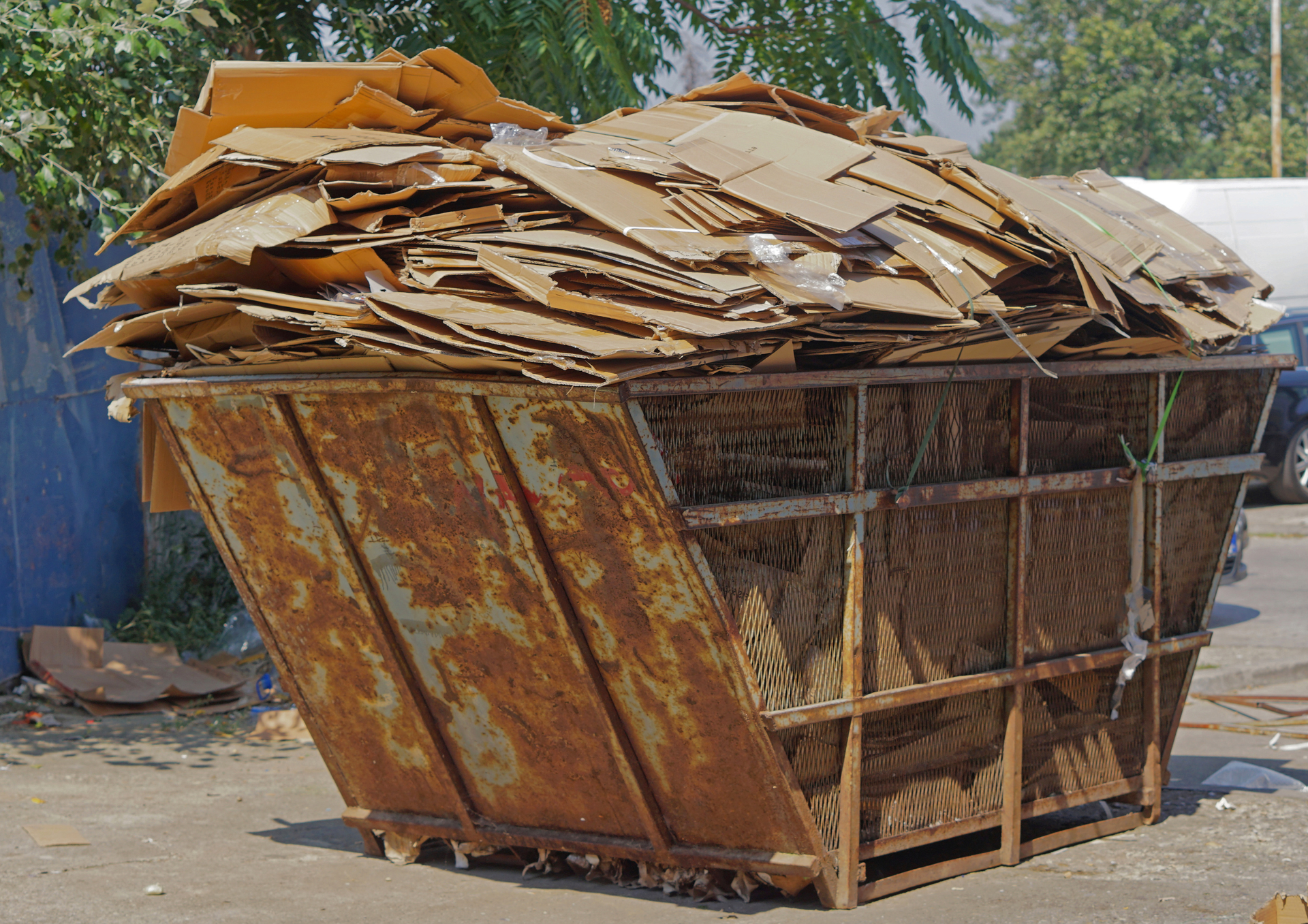 Skip Hire Guide for Roofing Waste and Building Debris Disposal
