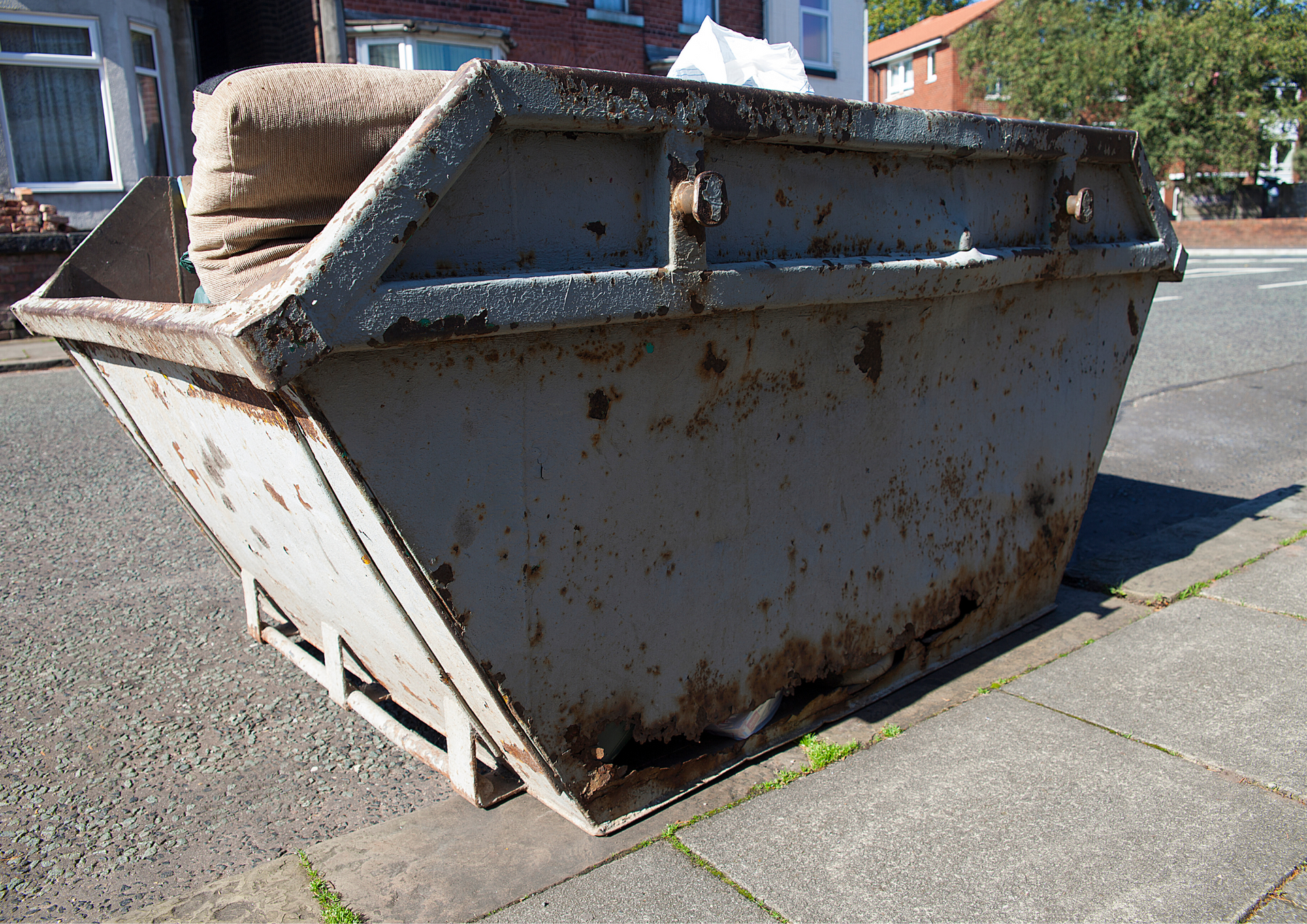 Professional Skip Hire Near Me for Driveway and Private Land Use