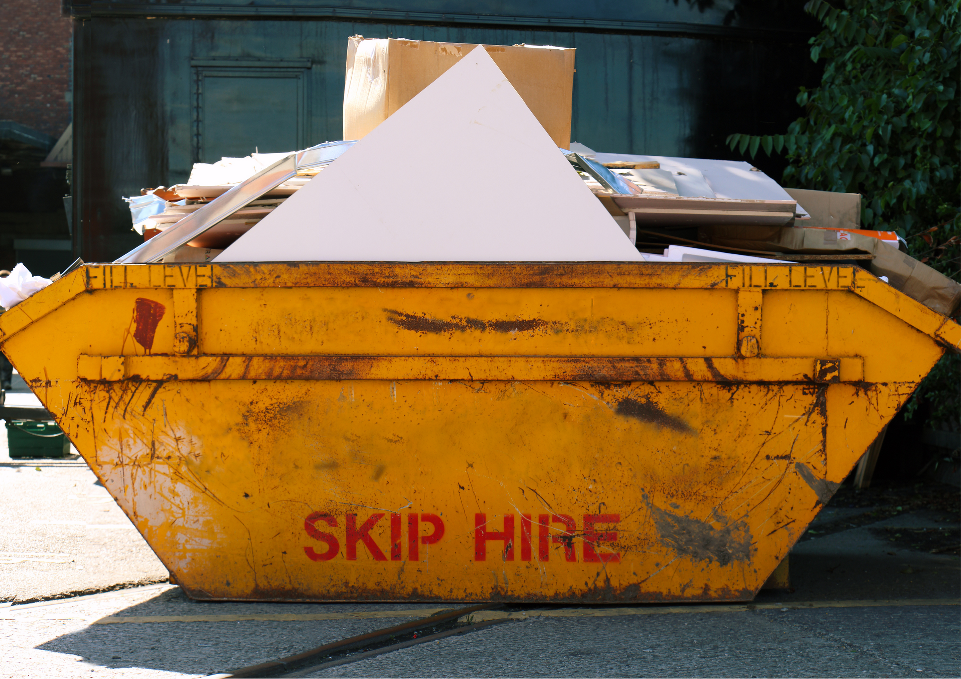 Hiring Skips in Oxford: What You Need to Know
